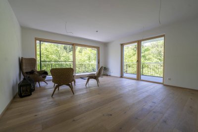 Neubauwohnung in idyllischer und ruhiger Lage am Waldrand