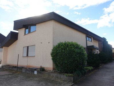 Großzügiges Reiheneckhaus mit vielseitigen Nutzungsmöglichkeiten