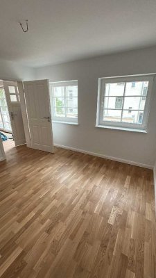 Traumhafte Etagen-Wohnung im HH- EG in Top saniertem Denkmalobjekt in Leipzig-Plagwitz