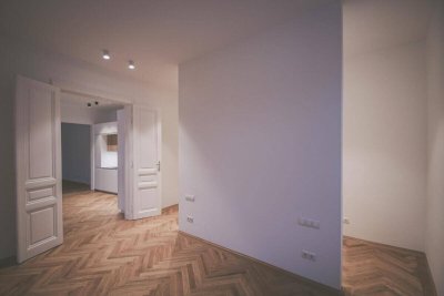 Zeitlose Eleganz im Stilaltbau - Luxuriös sanierte Traumwohnung: Elevate Your Lifestyle