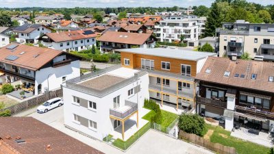 Helle Neubauwohnung mit Balkon in Kolbermoor