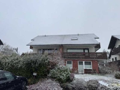 Ganze DHH mit 4 Zimmerwohnung  + Apt. oder Büro im Sout.