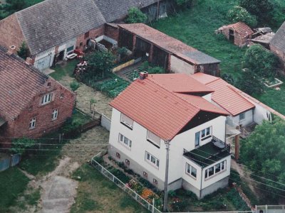 Großzügige Immobilie, geeignet als Ein- oder Zweifamilienhaus - Provisionsfrei