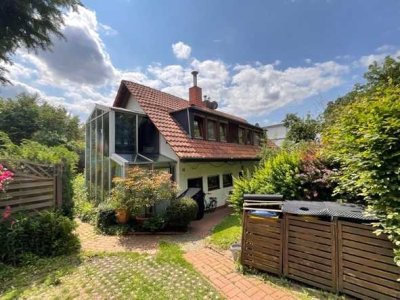 Gemütliche, helle 3-4 Zimmer-Wohnung im Obergeschoss eines Zweifamilienhauses in Dortmund-Kirchhörde