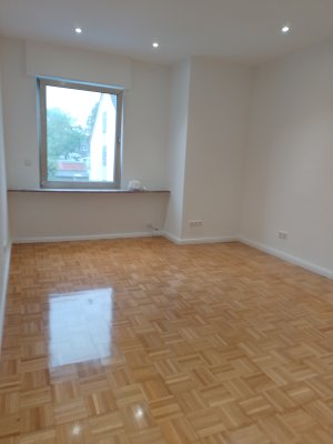 Erstbezug.Kernsanierte 3 Zimmerwohnung mit tollem Schnitt