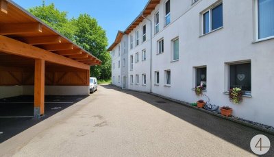 3 Raum Wohnung mit überdachten PKW Stellplatz