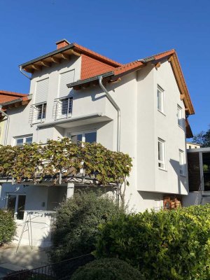 Mitbewohner mittleren Alters für DHH gesucht