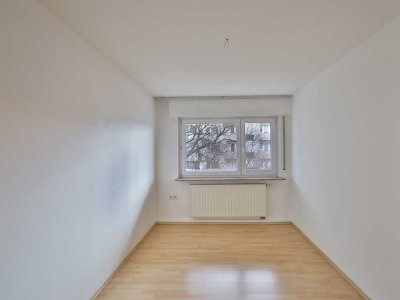 Nettes **WG-ZIMMER** mit Balkon in Ludwigsburg Ost