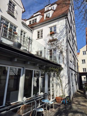 Sonnige Wohnung mit großer Dachterrasse in der Altstadt