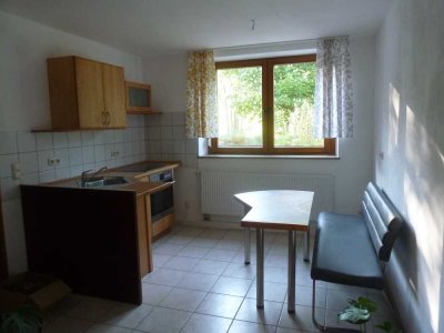 Charmante 75 m² Souterrainwohnung in naturnaher Umgebung