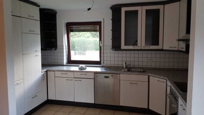 Helle geräumige 4-Zimmer Wohnung in Postbauer-Heng