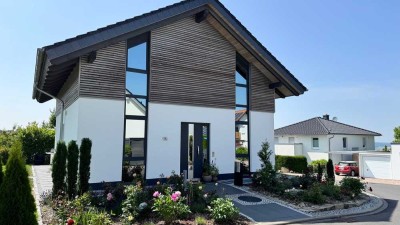Luxuriöse und hochwertig gebaute Villa in Habichtswald-Dörnberg (5 min von Kassel)