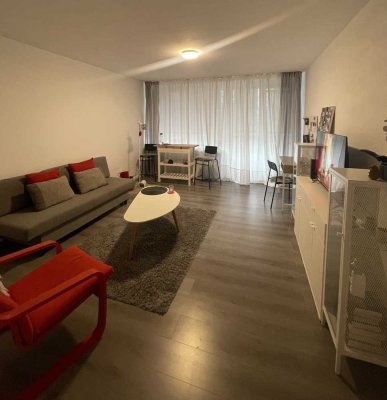 Frisch renovierte 1-Zimmer-Wohnung mit Terrasse, Garage & kompletter Einrichtung – in ruhiger Lage