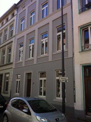 Im Herzen von Aachen. Ruhige Lage. Altbau. Schöne 2-3 Zi. Wohnung.
