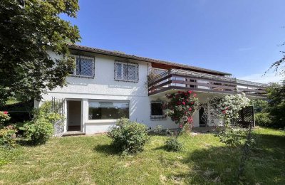 Freistehendes Einfamilienhaus mit Einliegerwohnung in Pforzheimer Südhanglage – Wartbergsiedlung