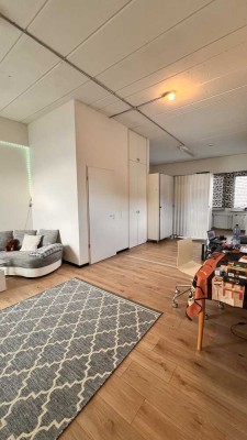 Provisionsfrei: möbliertes 1-Zimmer-Appartment