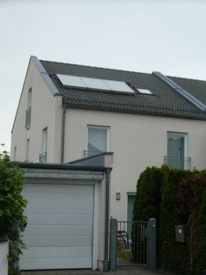 Grosse DHH Architektenhaus