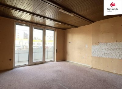 Sanierungsbedürftige 1 Zimmer Wohnung | Loggia | Erdgeschoss