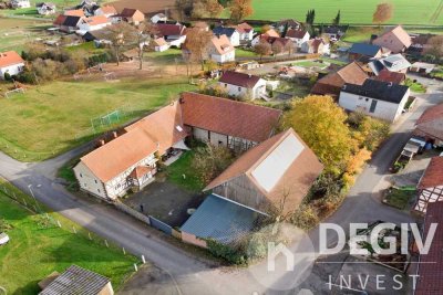 Autarkes Landleben: Denkmalgeschützter Pferdehof mit Energieautarkie & 2 Hektar Land