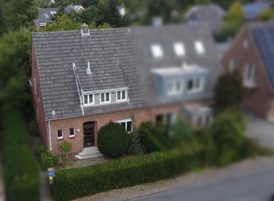 Großes Grundstück trifft beste Lage: Sanierungsobjekt in Bocholt! Wieder verfügbar!