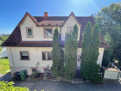 ZWEIFAMILIENHAUS in unverbaubarer Blicklage von Lindenfels