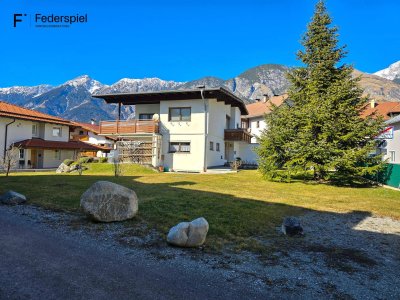 Renovierungsbedürftiges Mehrfamilienhaus mit Garten und Garage in Hall