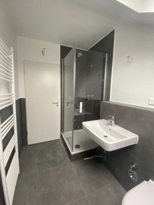 Exklusive 3-Zi.-Dachgeschosswohnung in Köln Mülheim