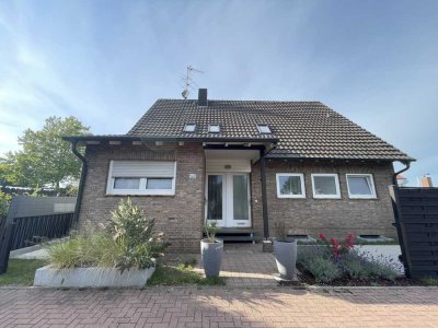 RESERVIERT: Zweifamilienhaus in toller Nachbarschaft