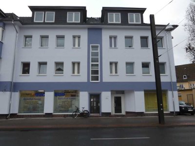 Helle Dachgeschosswohnung mit EBK und Duschbad mit Fenster sucht Nachmieter zum 01.02.2026