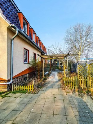 KLEINES CHARMANTES MEHRFAMILIENHAUS MIT 4 WOHNEINHEITEN IN LUDWIGSFELDE