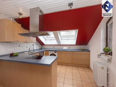 GELEGENHEIT: Maisonette-Wohnung im Dachgeschoss mit 4,5 Zimmern und Loggia sofort beziehbar