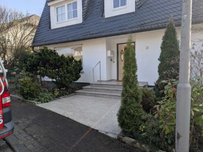 Einfamilienhaus - Bestlage am Wiesenrand im Eigenheim - Unverbauter Blick in Wiesbaden Sonnenberg