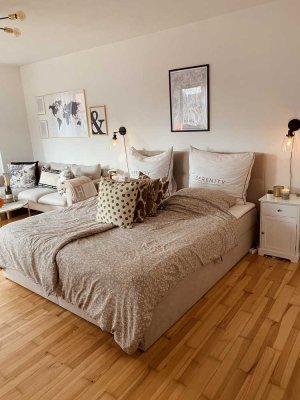Besichtigungstermin 27.06.! AB 01.07.2025! Luxuriöses Apartment Lorenzkirche, Sebaldus. Möbliert!