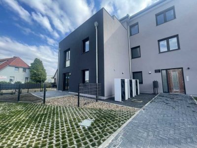 Traumhafte Eigentumswohnung mit Tiefgaragenparkplatz & Personenaufzug