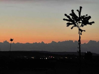 Attraktive 4,5 Zi. Maisonette-Wohnung mit Loggia und toller Weitsicht