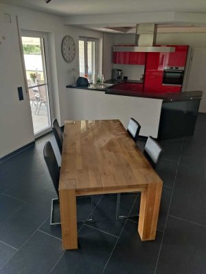 Wunderschöner Bungalow - Lebensmittelgeschäfte  sind in ca. 5 Minuten zu Fuß erreichbar