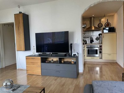 Hell & gemütlich: Ruhige Wohnung mit Balkon in denkmalgeschütztem Gebäude