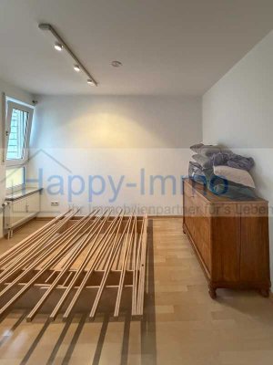 2,5 Zimmer Dachgeschosswohnung in ruhiger Innenhoflage
