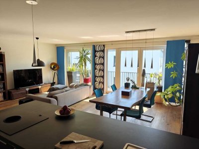 Sonniger 40m² Wohn-Essbereich, Master-Suite mit Ankleide & En-Suite Bad plus 20m² Südbalkon