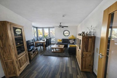 Helle 2 Zimmer Wohnung in Top Lage (Göggingen) Augsburg: 2-Zimmer-Wohnung in Göggingen