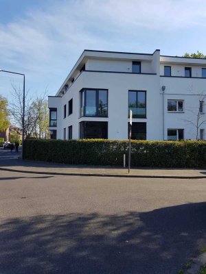 Barrierefreie, neuwertige 86 m² Wohnung Köln-Weiden // Befristet auf 12 Monate