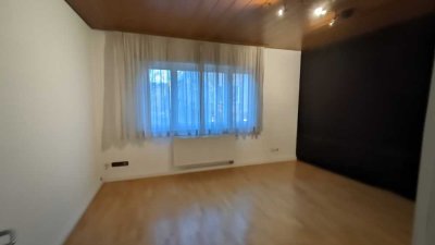 Schöne 3-Zimmer-Wohnung mit Balkon und EBK in Pforzheim
