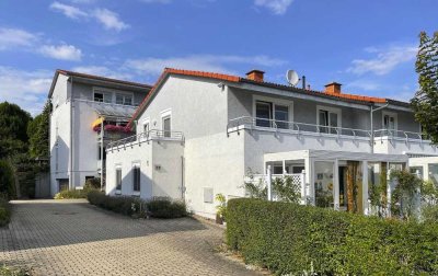 Exklusive, neuwertige 3-Raum-Wohnung mit gehobener Innenausstattung mit Balkon und EBK in Fritzlar
