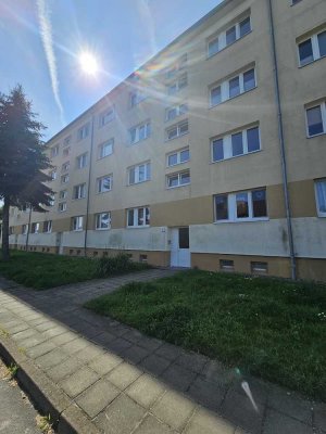 4 Zimmerwohnung im unrenoviertem Zustand