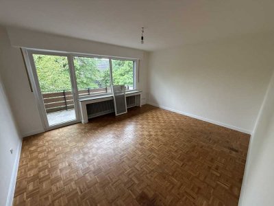 Charmante Etagenwohnung mit Balkon und Garage