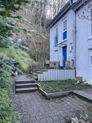 Renovierungsbedürftiges 8-Zimmer Reihenhaus in Hagen-Haspe