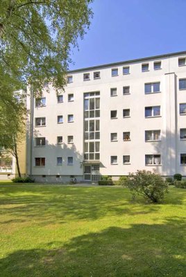 Bezugsfertige 4,5 Zimmer im Erdgeschoss mit Balkon