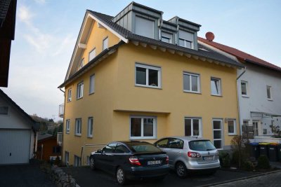 Stilvolle, neuwertige 3-Zimmer-Wohnung mit Balkon und Einbauküche in Bonn