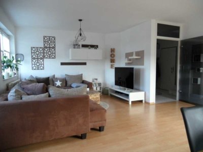 3-Zi.-DG-Galerie-Wohnung im Maisonette-Stil