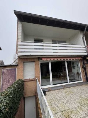 Reiheneckhaus mit großem Potential, Garage, Balkon und Garten